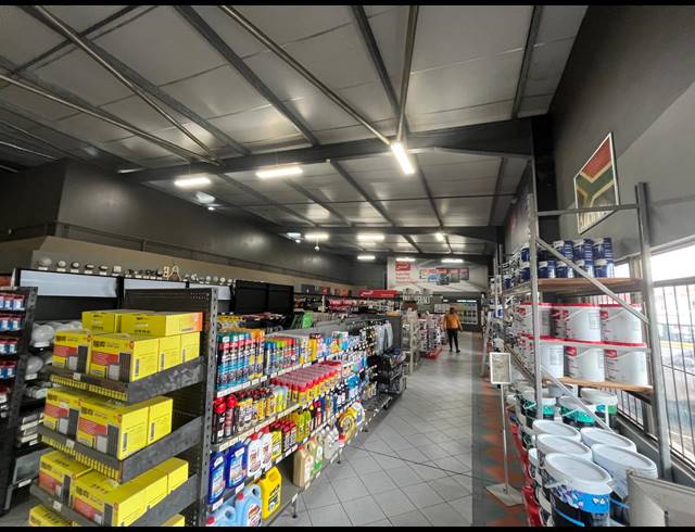 6,366M² WAREHOUSE TO LET IN KULEKA